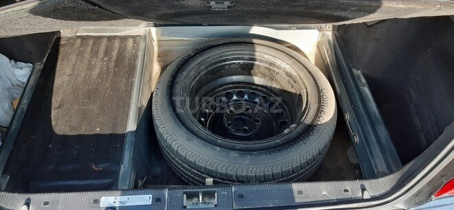 Mercedes E 240 1999, 303,000 km - 2.4 l - Gəncə