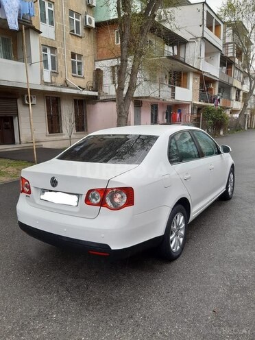 Volkswagen Jetta 2011, 200,000 km - 1.6 л - Sumqayıt
