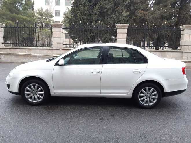 Volkswagen Jetta 2011, 200,000 km - 1.6 л - Sumqayıt