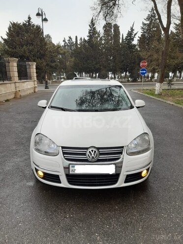 Volkswagen Jetta 2011, 200,000 km - 1.6 л - Sumqayıt