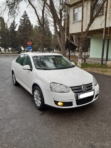 Volkswagen Jetta 2011, 200,000 km - 1.6 л - Sumqayıt