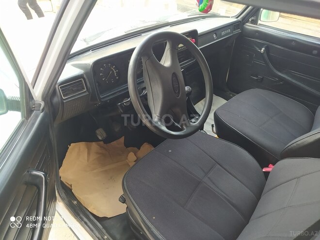 LADA (VAZ) 2107 2006, 100,000 km - 1.6 l - Yevlax