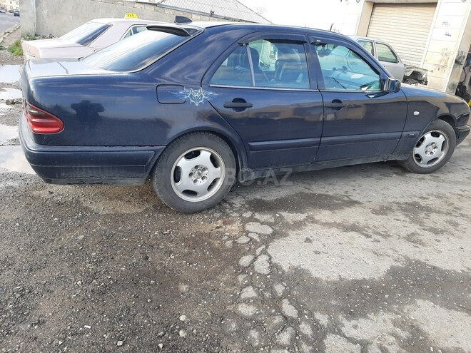 Mercedes E 220 1998, 444,444 km - 2.2 l - Sumqayıt