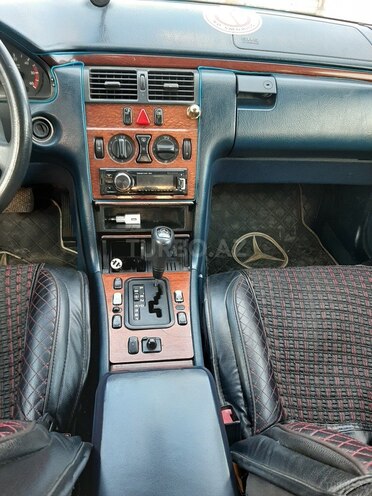 Mercedes E 220 1998, 444,444 km - 2.2 l - Sumqayıt