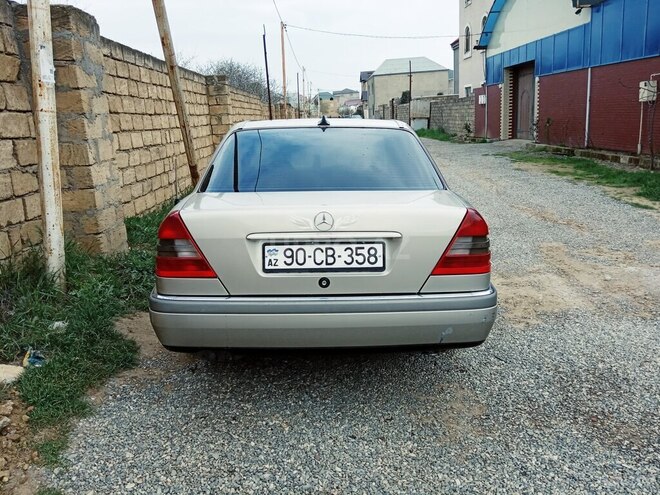 Mercedes C 180 1993, 398,000 km - 1.8 л - Bakı