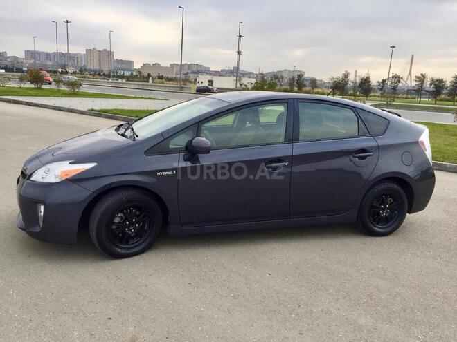 Toyota Prius 2015, 105,000 km - 1.8 l - Bakı