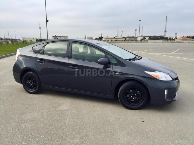 Toyota Prius 2015, 105,000 km - 1.8 l - Bakı