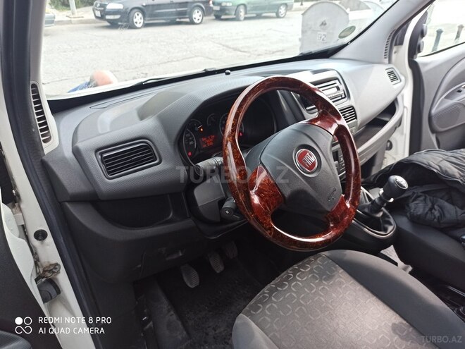 Fiat Doblo 2010, 178,504 km - 1.6 l - Bakı