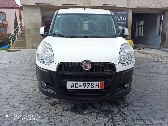 Fiat Doblo 2010, 178,504 km - 1.6 l - Bakı