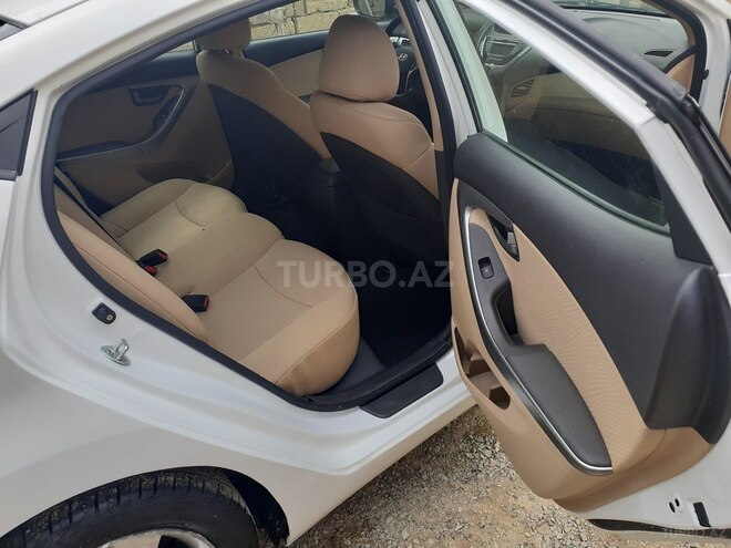Hyundai Elantra 2011, 136,123 km - 1.8 l - Bakı