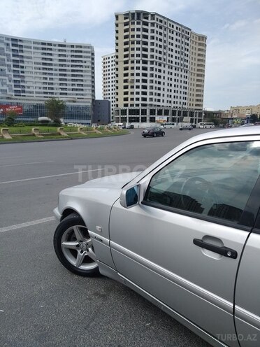 Mercedes C 240 1998, 386,000 km - 2.4 л - Bakı
