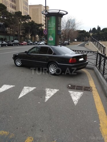 BMW 740 2000, 211,579 km - 4.4 l - Bakı
