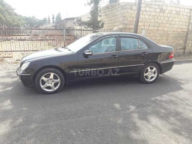 Mercedes C 240 2001, 300,231 km - 2.6 l - Tovuz
