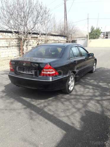 Mercedes C 240 2001, 300,231 km - 2.6 l - Tovuz