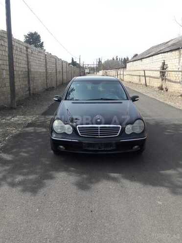 Mercedes C 240 2001, 300,231 km - 2.6 l - Tovuz