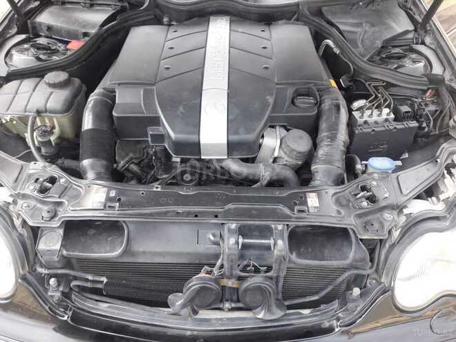 Mercedes C 240 2001, 300,231 km - 2.6 l - Tovuz