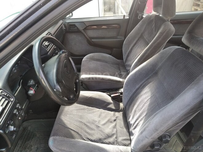 Opel Vectra 1994, 195,000 km - 2.0 l - Bakı