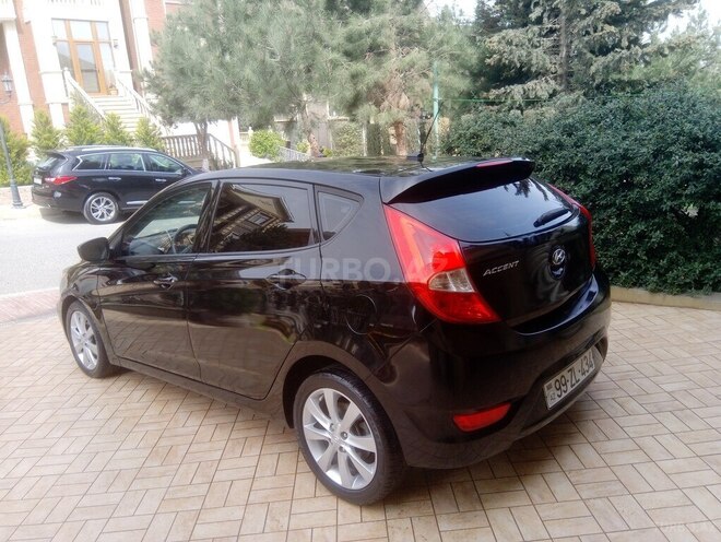 Hyundai Accent 2011, 155,000 km - 1.6 l - Bakı