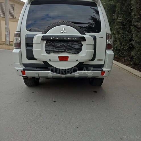 Mitsubishi Pajero 2008, 245,000 km - 3.0 l - Bakı