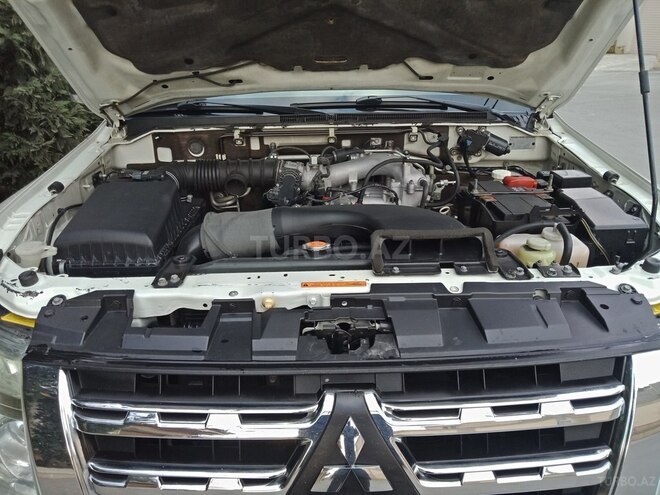Mitsubishi Pajero 2008, 245,000 km - 3.0 l - Bakı