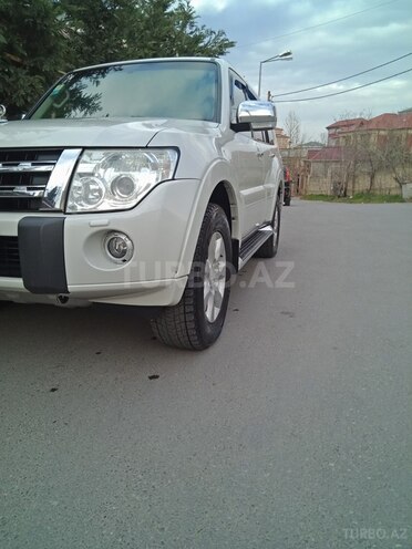Mitsubishi Pajero 2008, 245,000 km - 3.0 l - Bakı