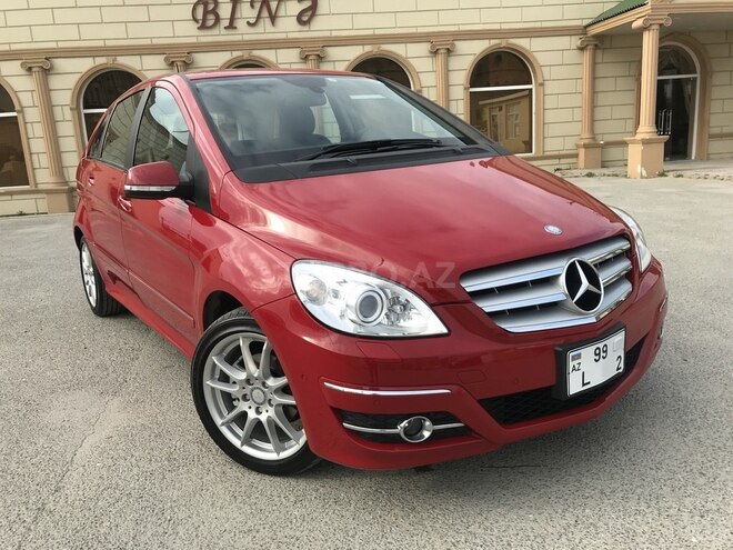 Mercedes B 180 2010, 71,103 km - 1.8 л - Bakı