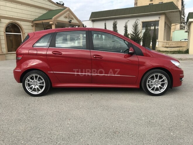 Mercedes B 180 2010, 71,103 km - 1.8 л - Bakı