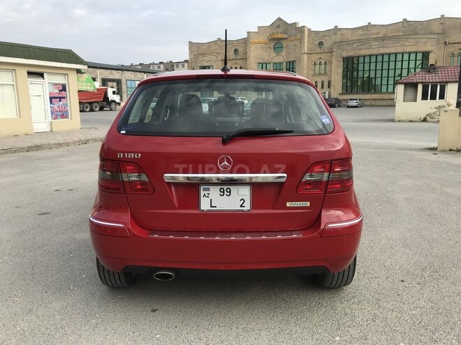 Mercedes B 180 2010, 71,103 km - 1.8 л - Bakı