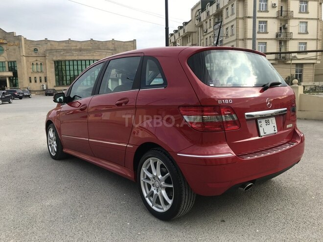 Mercedes B 180 2010, 71,103 km - 1.8 л - Bakı