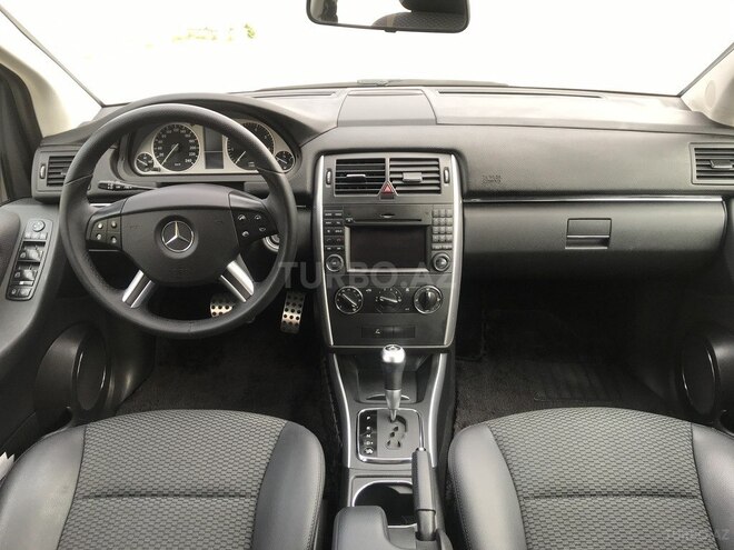 Mercedes B 180 2010, 71,103 km - 1.8 л - Bakı