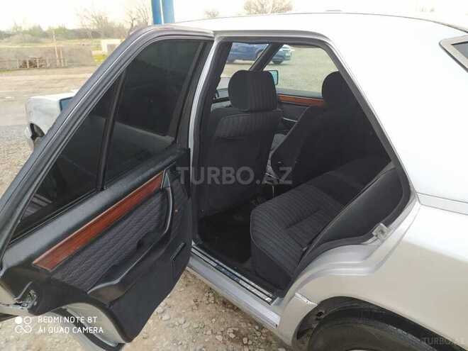 Mercedes E 200 1993, 325,000 km - 2.0 l - Sumqayıt