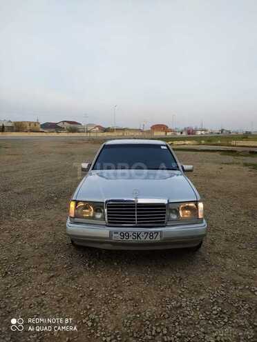 Mercedes E 200 1993, 325,000 km - 2.0 l - Sumqayıt