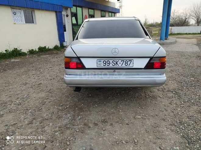 Mercedes E 200 1993, 325,000 km - 2.0 l - Sumqayıt