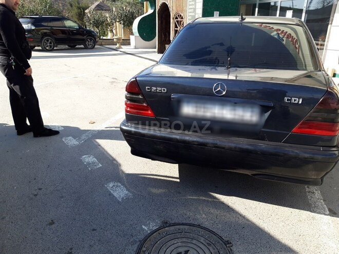 Mercedes C 220 2000, 250,000 km - 2.2 л - Bakı
