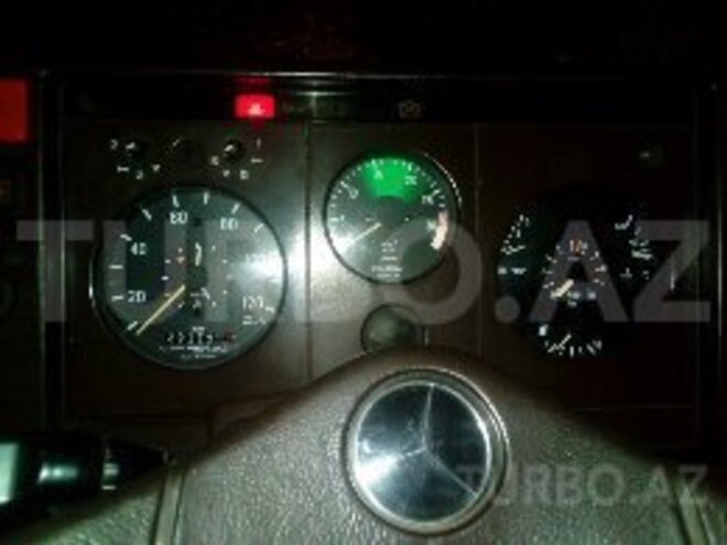 Mercedes 814 D 1987, 201,748 km - 4.0 l - Zaqatala
