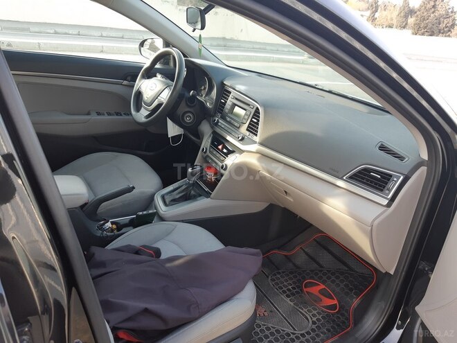 Hyundai Elantra 2016, 71,000 km - 2.0 l - Bakı