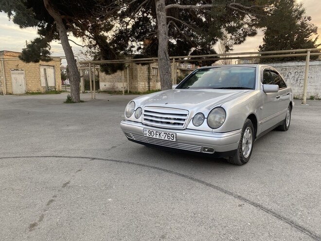 Mercedes E 230 1996, 350,000 km - 2.3 l - Bakı