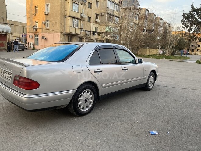 Mercedes E 230 1996, 350,000 km - 2.3 l - Bakı