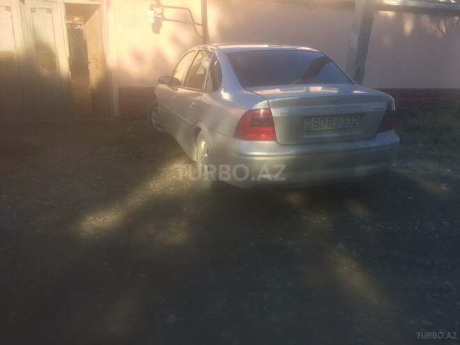 Opel Vectra 2000, 40,000 km - 1.8 l - Qazax