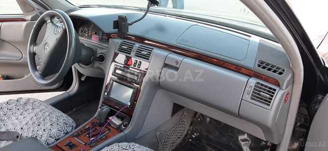 Mercedes E 240 1999, 289,500 km - 2.4 l - Ağstafa