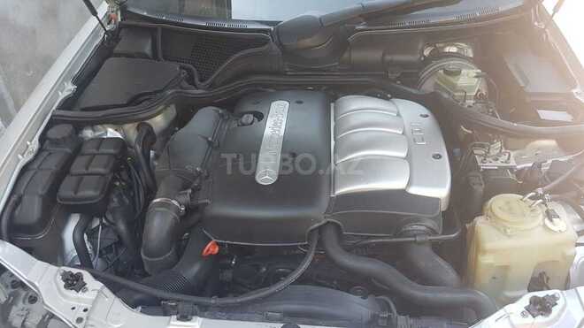 Mercedes E 220 2000, 390,000 km - 2.2 л - Bakı