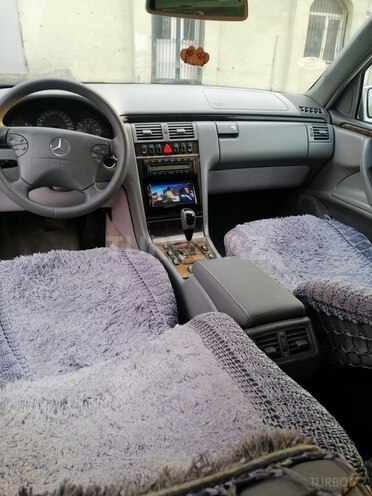 Mercedes E 240 2000, 238,000 km - 2.6 л - Sumqayıt