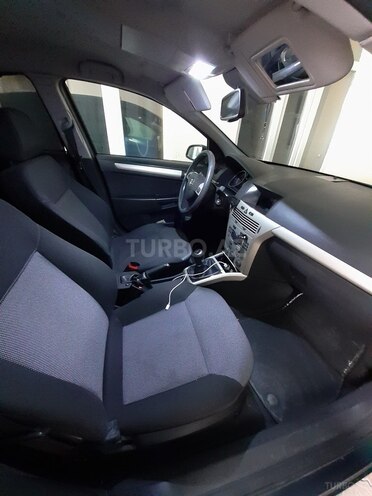 Opel Astra 2009, 163,000 km - 1.3 l - Bakı