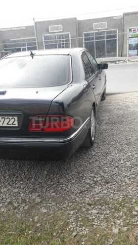Mercedes E 200 1996, 200,000 km - 2.0 l - Bakı