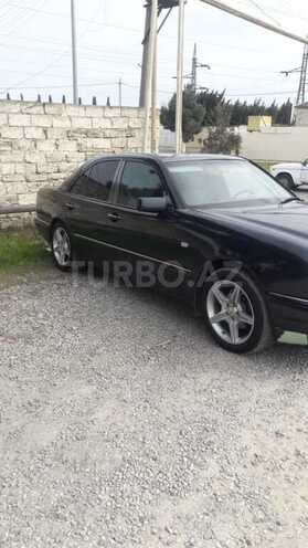 Mercedes E 200 1996, 200,000 km - 2.0 l - Bakı
