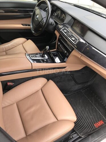 BMW 750 2009, 184,000 km - 4.4 l - Bakı