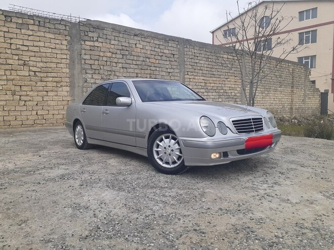 Mercedes E 240 2000, 282,000 km - 2.4 l - Bakı