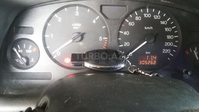 Opel Astra 2004, 300,000 km - 1.7 l - Kürdəmir