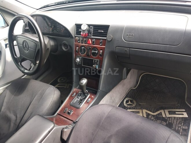 Mercedes C 220 1998, 398,000 km - 2.0 л - Şəki