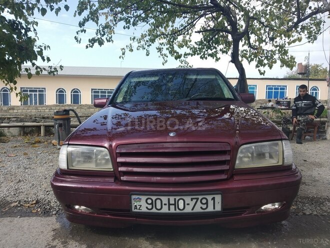 Mercedes C 220 1998, 398,000 km - 2.0 л - Şəki